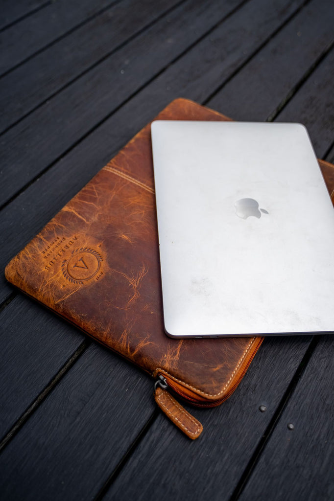 Hunter Tan Leather Laptop Sleeve - Aurelius Leather
